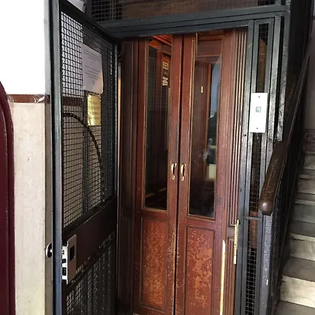 Relais Incantesimo Vaticano 招待所